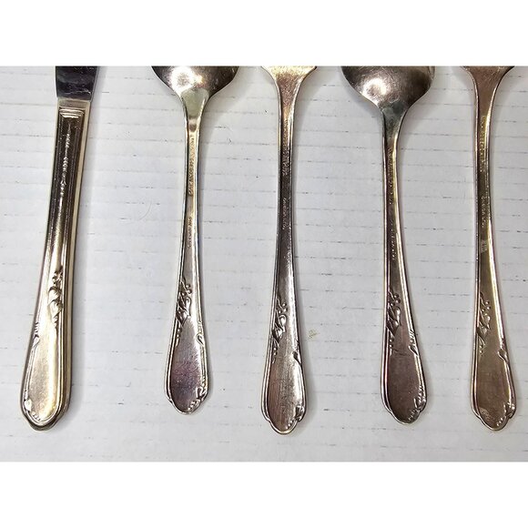 Wm. A. Rogers A1 Plus Oneida Ltd. Vintage Silverware Set - Picture 11 of 13